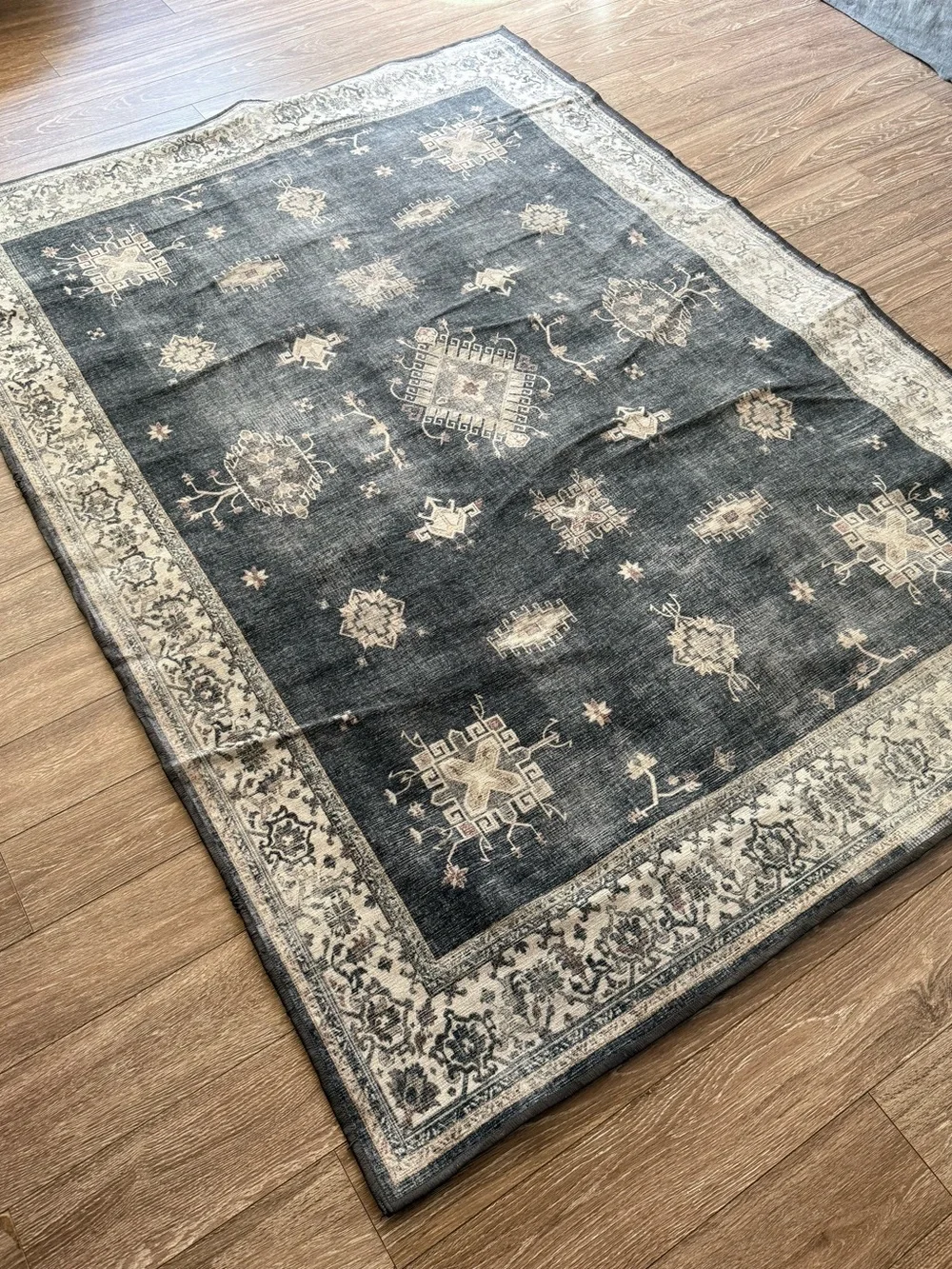 Ruggable Verena Dark Wood 5’x7’
